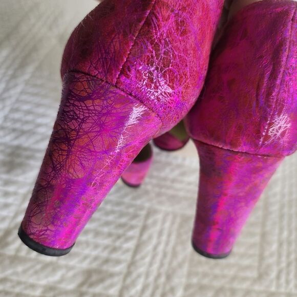J.Renee Vintage Beautiful! tornasol hot pink elastic band heels - Picture 8 of 16